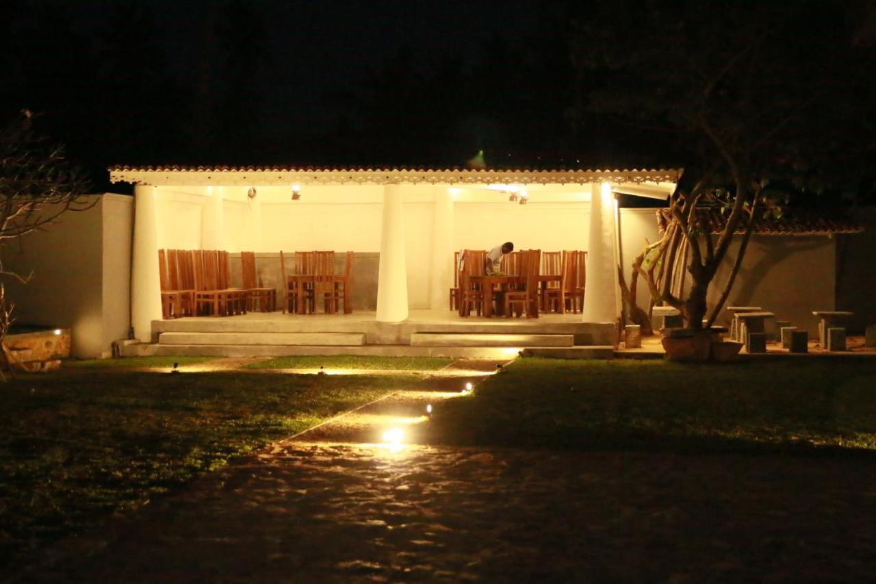 Samaraana Hotel Ahangama Exterior foto